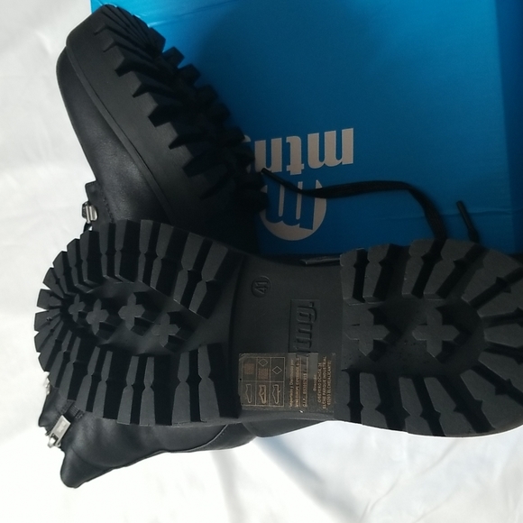 Sneaker and chelsea boot for women - Picture 13 of 16